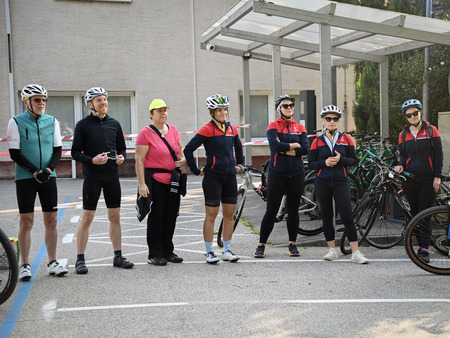 Uspešno izvedeno 1. kolesarjenje po poteh defibrilatorjev 