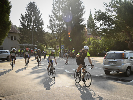 Uspešno izvedeno 1. kolesarjenje po poteh defibrilatorjev 