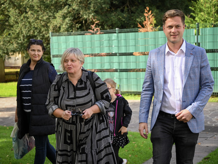 Gibalno ovirani na poti skozi mesto 