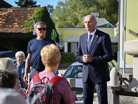 Pohod po mestni četrti Leskovec pri Krškem 