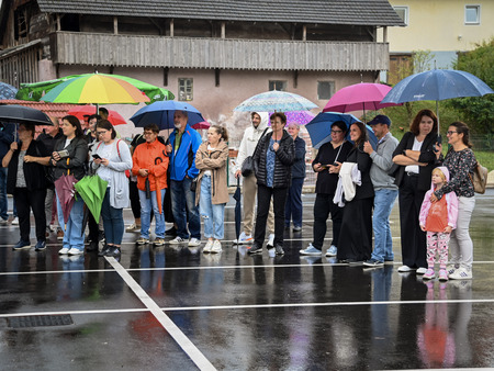 Na Raki namenu predali novo parkirišče in zaključen projekt kanalizacije s čistilno napravo