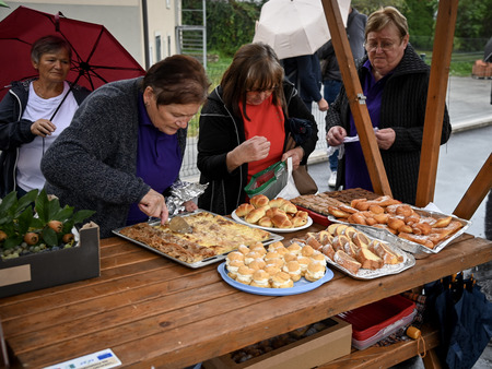 Na Raki namenu predali novo parkirišče in zaključen projekt kanalizacije s čistilno napravo
