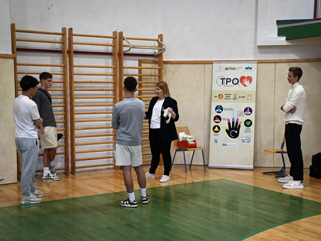 Dijaki in devetošolci sodelovali na delavnicah o varnosti v cestnem prometu