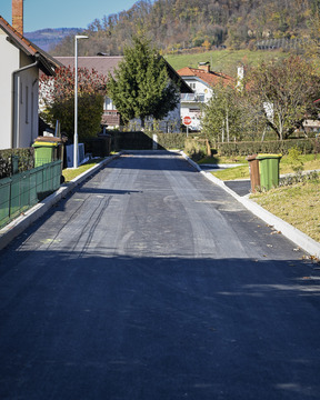 Zaključena rekonstrukcija Prešernove ulice na Senovem