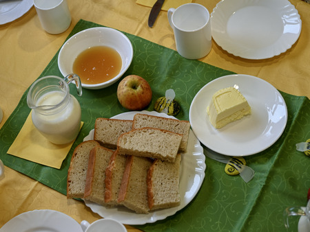 Tradicionalni slovenski zajtrk v Vrtcu Pravljica