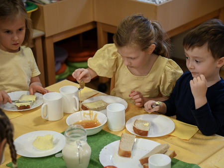 Tradicionalni slovenski zajtrk v Vrtcu Pravljica