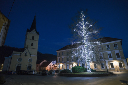 Praznično okrašeno Krško