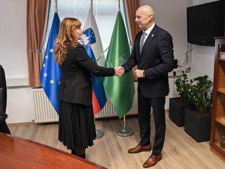 Mestna občina Krško prejemnica spominskega srebrnika JSKD