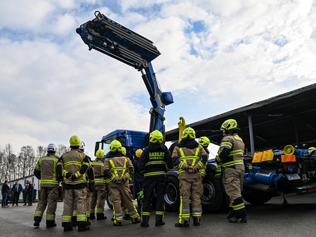 Mestna občina Krško podpisala dogovor o brezplačni uporabi protipoplavne opreme