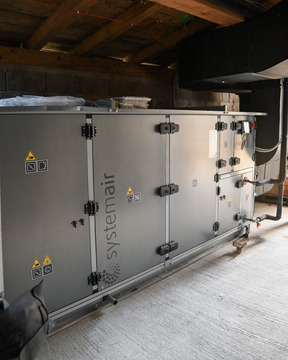 Zaključena 1. faza obnove koče na Bohorju