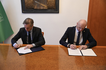 Vlada RS v sklopu obiska v Posavju obiskala tudi Mestno občino Krško