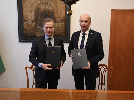 Vlada RS v sklopu obiska v Posavju obiskala tudi Mestno občino Krško