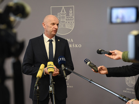 Vlada RS v sklopu obiska v Posavju obiskala tudi Mestno občino Krško