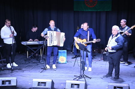 Prireditev ob svetovnem dnevu Romov