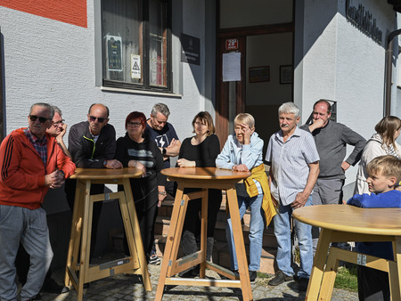 Predaja defibrilatorja na Drnovem