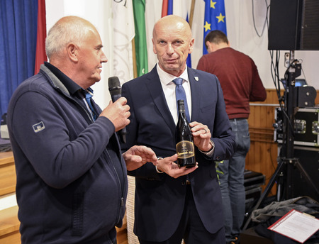 Razglasitev županovega vina 