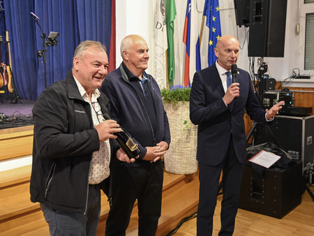 Razglasitev županovega vina 