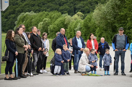 Namenu uradno predali odsek obnovljene ceste na ribnik v Stolovniku 