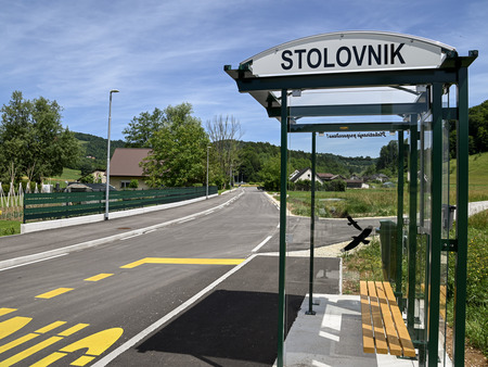 Obnovljena cesta na ribnik v Stolovniku