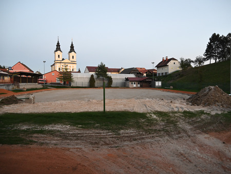 Igrišče Raka v teku obnove
