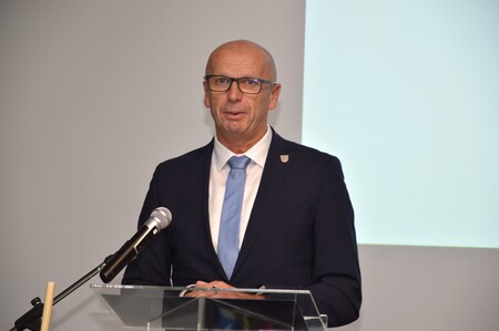 Predaja nove medicinske opreme za SB Brežice